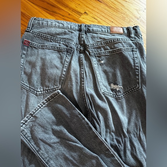 BDG Black Relaxed Jeans with Distressed Details - Picture 4 of 4